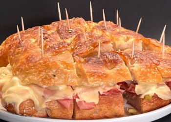 Mini Muffuletta Sandwiches