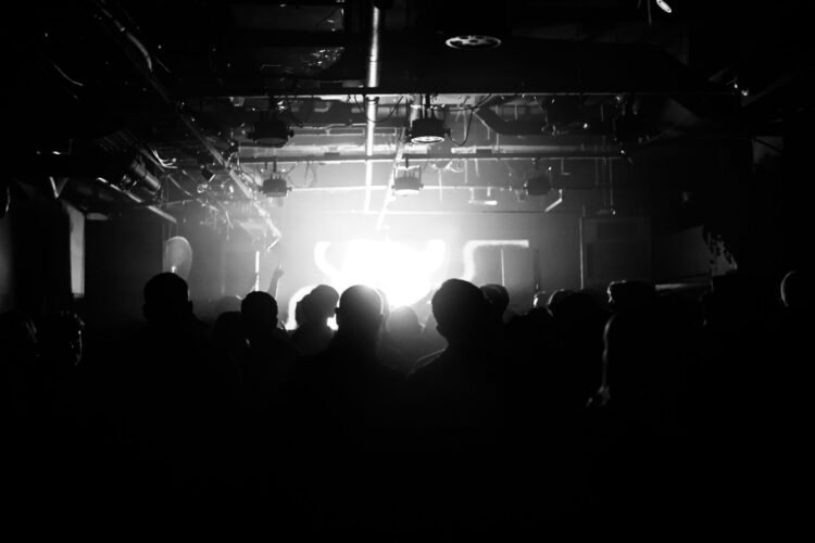 Uncover Melbourne’s Unforgettable Nightlife – Commute Dudes