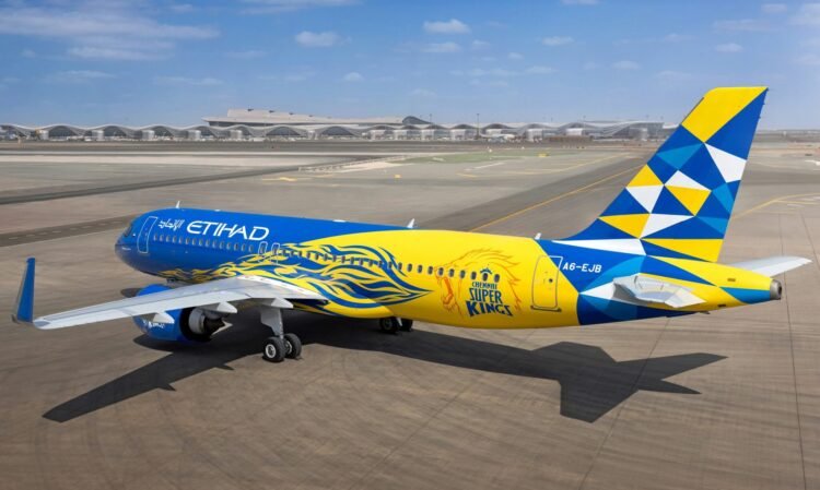 Chennai Tremendous Kings welcomes Etihad Airlines to the entrance of jersey