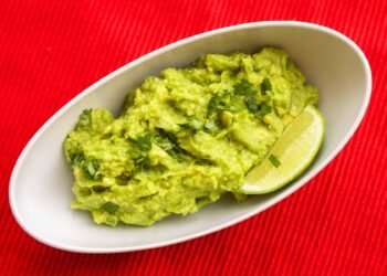 Your New Favourite Guacamole Recipe