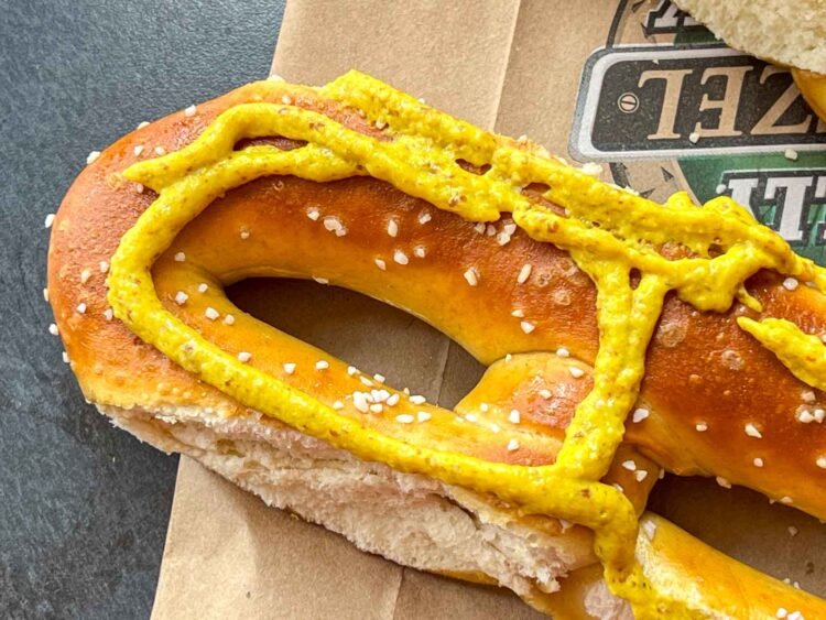 Tasty Meals in Philly – Cheesesteaks, Pretzels and Extra