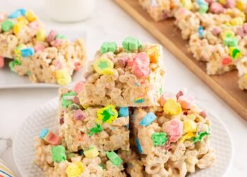 Fortunate Charms Rice Krispie Treats – The Go back and forth Chunk