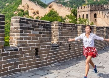 Chinese language vacationers more and more the use of apps, social media for travel making plans, led by way of Gen Z girls