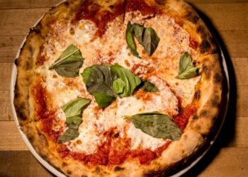 Pizzeria Bianco: Well-known Pizzeria in Phoenix