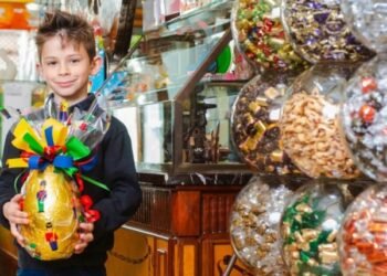 Lodge Bookings for Easter in Spain Higher