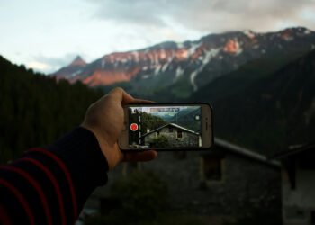 Protecting Shuttle Reminiscences: Changing and Organizing Your Holiday Movies Throughout Gadgets