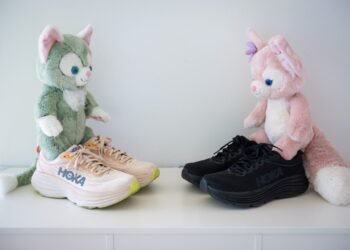 Sarah & Tom’s Best 7 Sneakers for Disney Commute