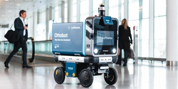Lufthansa Innovation Hub brings robots to Munich Airport Terminal 2
