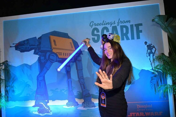 Overview: Is Disney’s Megastar Wars Nite Value It?