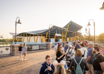 Skyliner Caution for Rope Shedding Disney’s Hollywood Studios or EPCOT