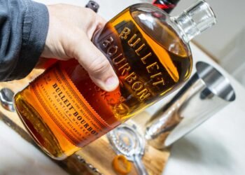 The Easiest Bourbon Cocktails to Drink at House