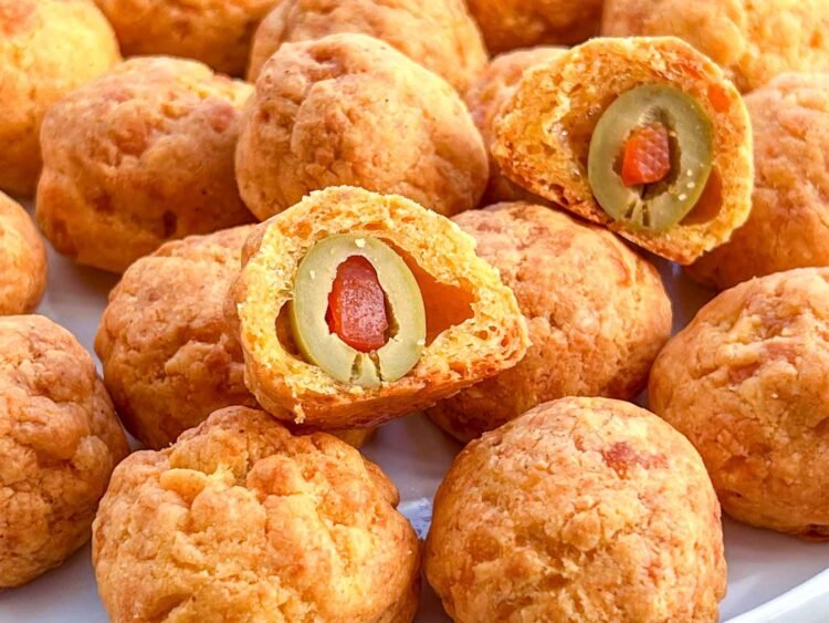 Tacky Olive Balls – Crunchy and Scrumptious