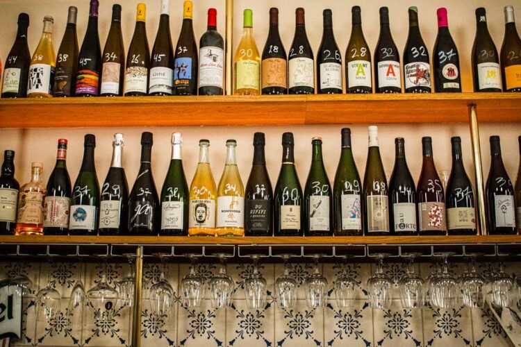 17 Paris Wine Bars To not Pass over