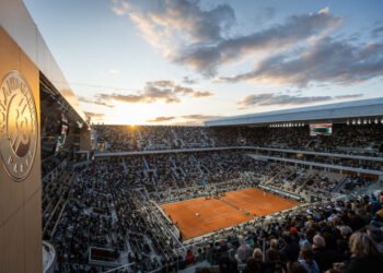 Emirates serves every other yr of “fly higher” stories at Roland-Garros 2025
