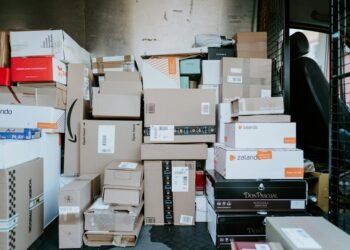 Tips on how to Observe a Bundle Whilst Travelling