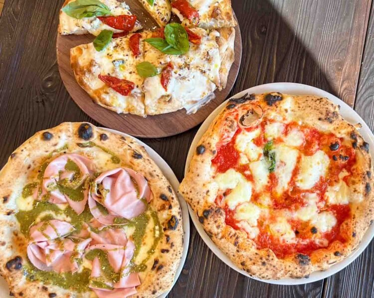 The Absolute best Pizza in Naples Italy