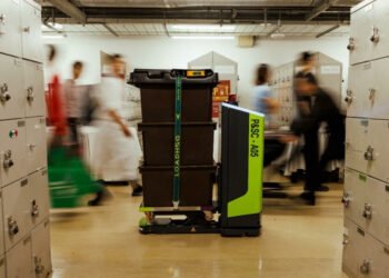 Marina Bay Sands deploys robots to optimise again of dwelling deliveries