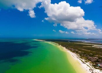 Cancun’s Island Get Away: Uncover the Perfect Routes from Cancun to Holbox and Isla Mujeres