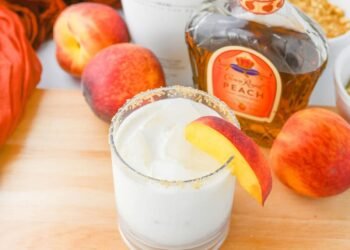 Peach Cobbler Cocktail – Meals A laugh & Far off Puts
