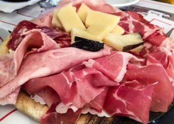 Pointers for Consuming in Bologna