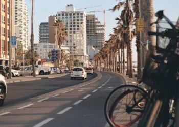 The Easiest Techniques to Commute Round in Tel Aviv
