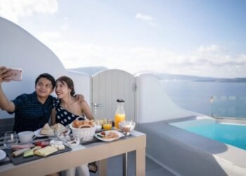 Greece: American Vacationers Spend the Maximum