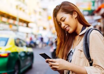 Shuttle eSIM supplier Kolet draws funding from Expedia, Apple vets