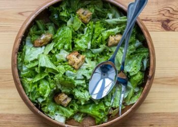 Caesar Salad Recipe – Eating place Copycat