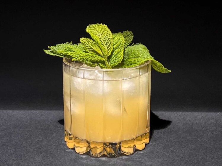 Whiskey Wreck – Candy, Bitter & Refreshing