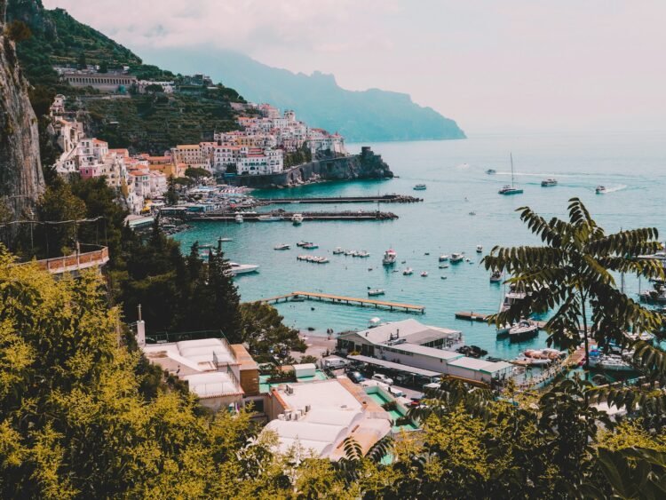 Escaping to the Amalfi Coast: My Favorite Sublime Necessities for Summer time Trip