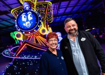 10 Issues We Discovered About Disney Starlight Night time Parade in New Imagineering Episode