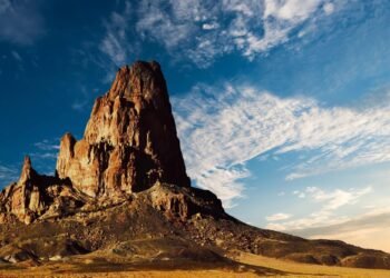 A Solo Traveler’s Information to Exploring Desolate tract Landscapes