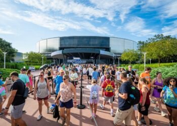 EPCOT’s New #1 Early Access & Rope Drop Trip.