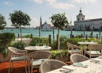 Viral Artist Simon Berger Unveils Unique Commissioned Artwork Items for The St. Regis Venice