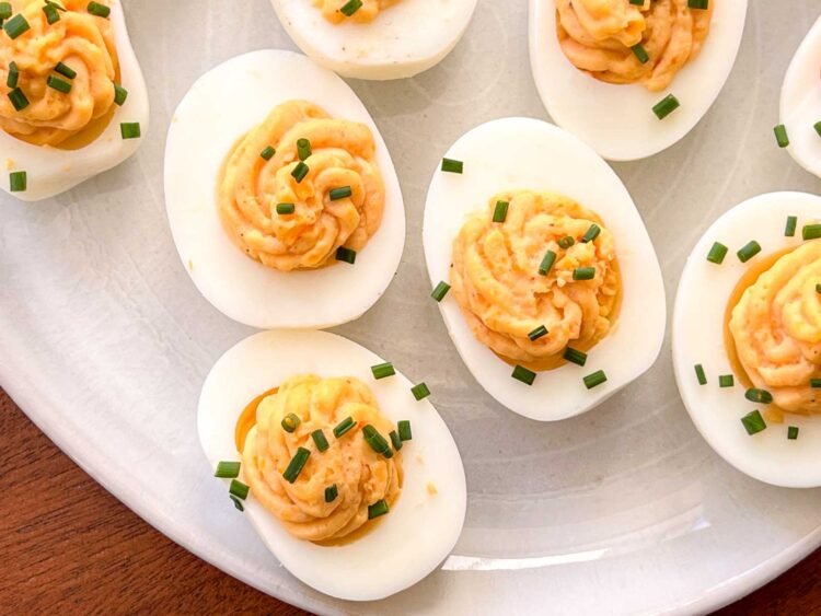Simple Deviled Eggs Recipe