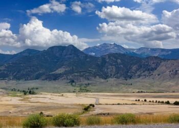 The Best possible Off-Season Vacation Locations: When to Talk over with for Fewer Crowds and Higher Worth