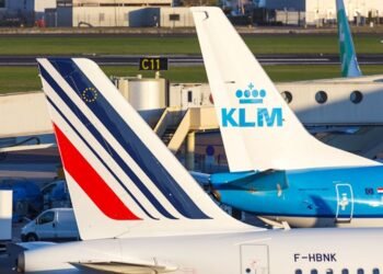 Air France-KLM companions with Accenture, Google Cloud to release gen AI manufacturing unit