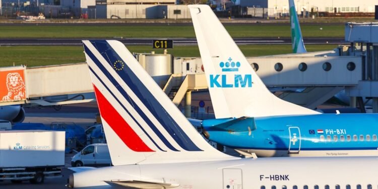 Air France-KLM companions with Accenture, Google Cloud to release gen AI manufacturing unit
