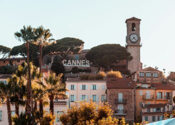 Residing like a neighborhood in Cannes: the holiday apartment benefit