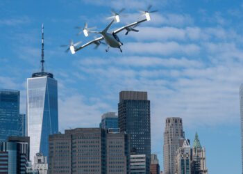 Uber app to get Blade electrical air taxis