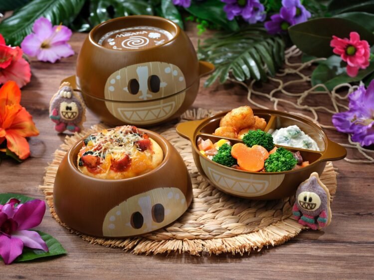 Disney Debuts Wayfinders Desk Moana Eating place: First Have a look at Menu & Inside!