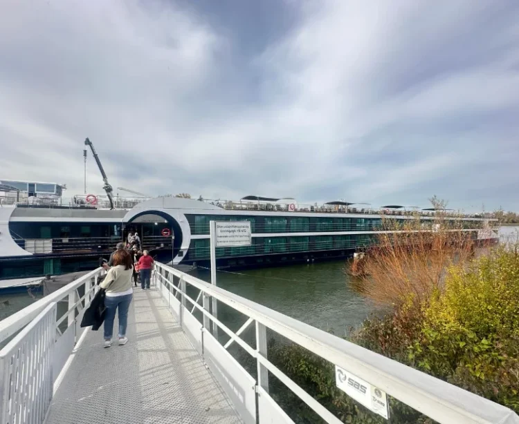 At the Scene: Shuttle Day by day Media Reports Europe with Avalon Waterways – Day 2