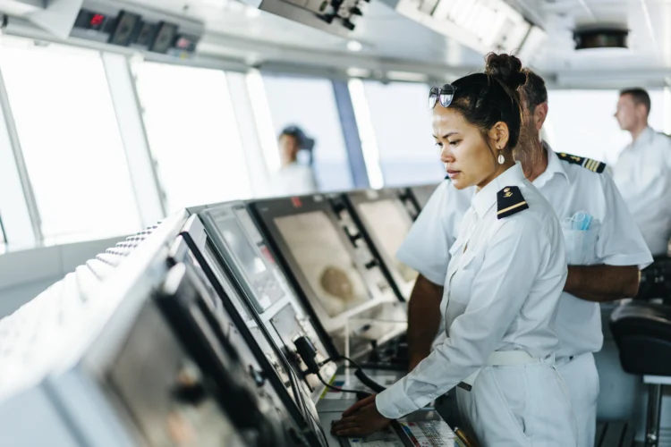 Ponant Explorations Staff helps up and coming Australian seafarers