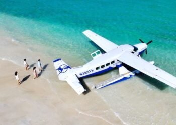 A Best Gun Fighter Pilot Based Tropic Ocean Airlines and Steps Down After 16 Years