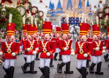 My Favourite Days at Magic Kingdom: See Mickey’s Christmas Parade & Extra Leisure for Unfastened!