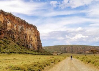 What to Be expecting on a Day Safari in Hell’s Gate Nationwide Park