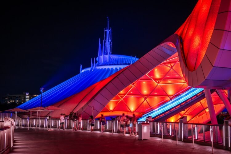 Lowest Crowd Month of 2025 at Disney Global!