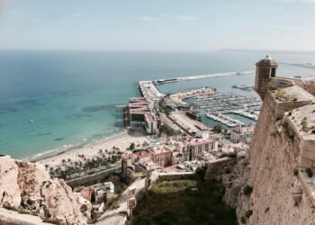 Moovers: The Alicante Corporate Revolutionising Automobile Rent Amongst British Vacationers
