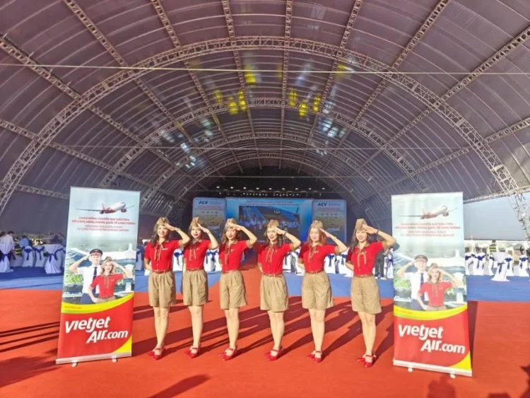 Vietjet tops out hangar, launches Lengthy Thanh flight