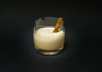 This Creamy Dreamy Cocktail Is Supreme for Christmas